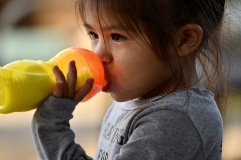 Photo "5 ways to prevent respiratory diseases in children"