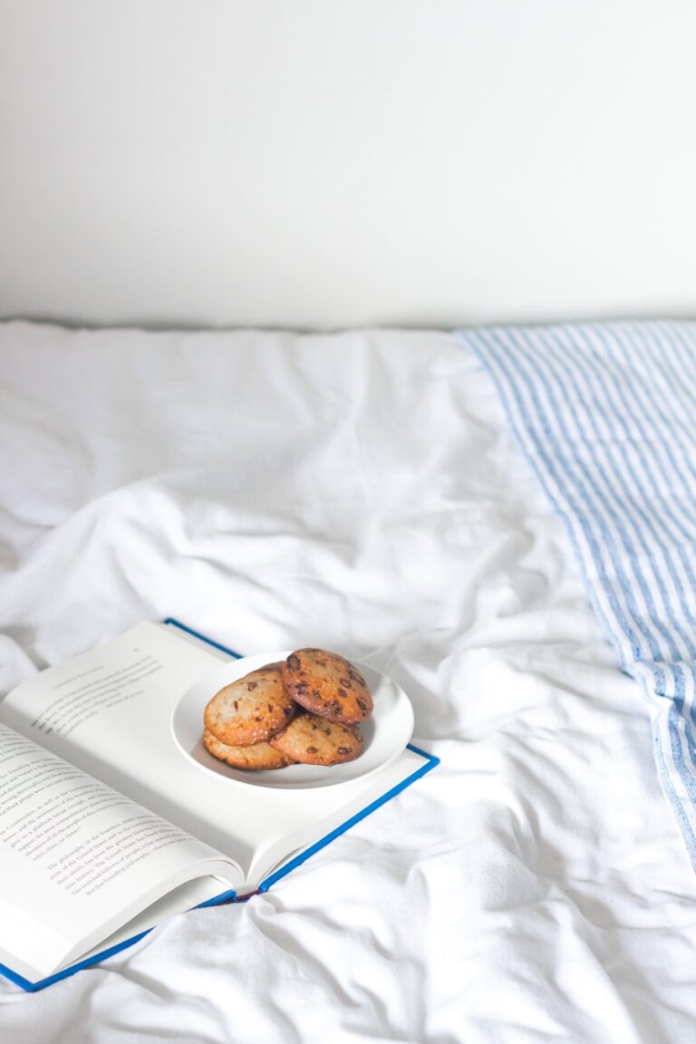 Photo "5 ways a healthy diet can improve your sleep"