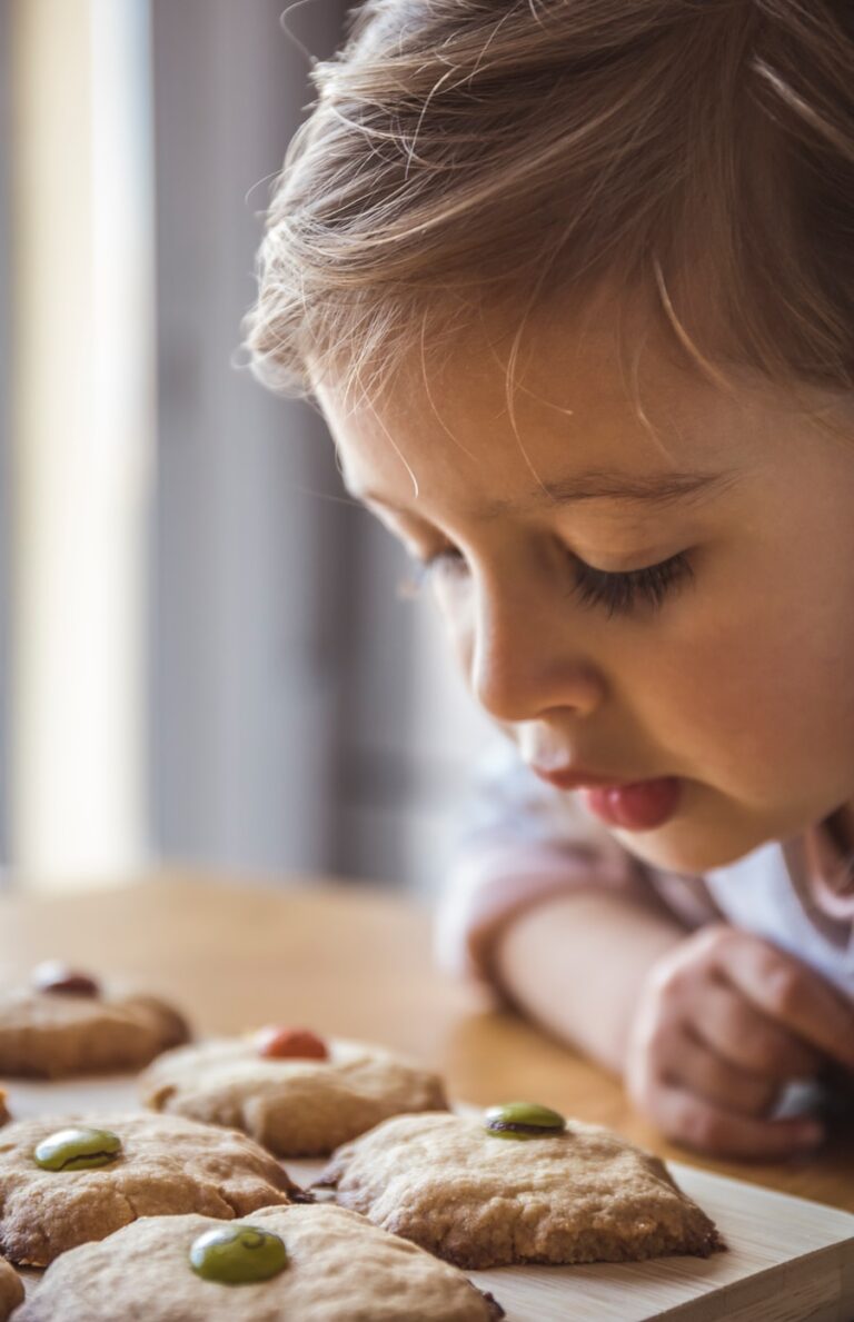 Photo "Guide to Help Your Children Cope with Food Allergies"