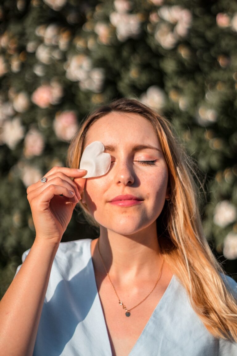 Photo "How to protect your eyes and nose from seasonal allergies"