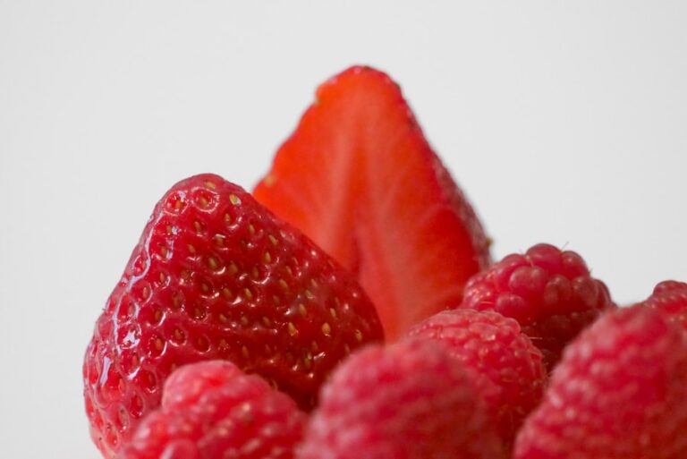 Photo "How to avoid foods that can trigger severe allergies"