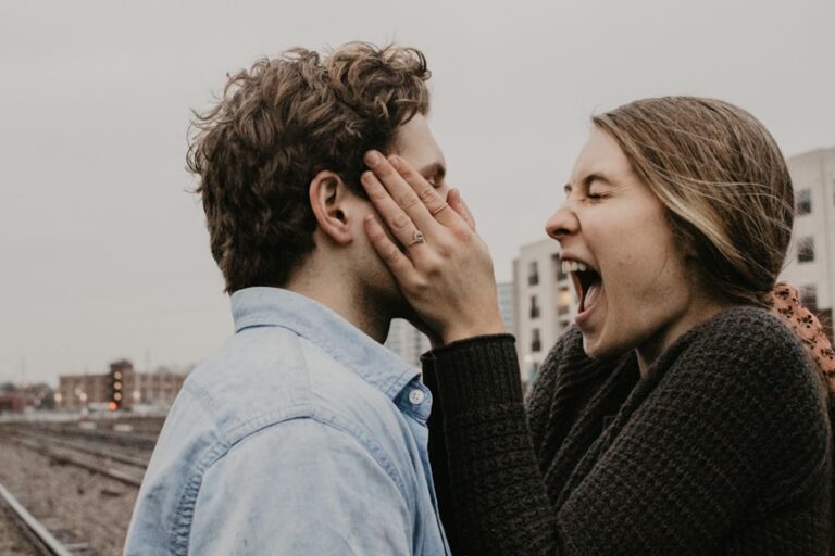 Photo "10 ways to improve communication in your relationships for better mental health"