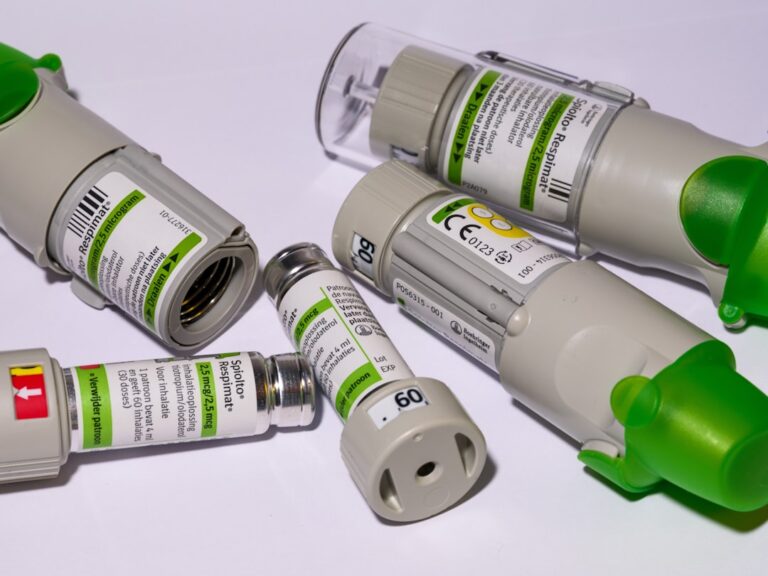 Photo Asthma inhaler