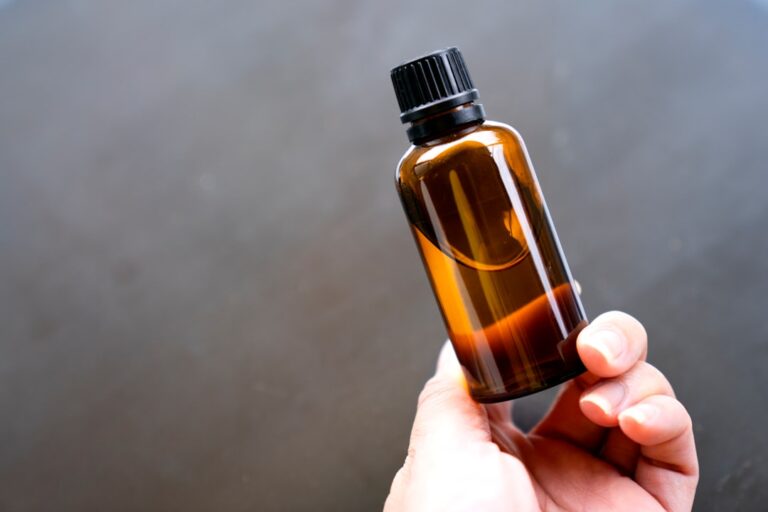 Photo peppermint oil