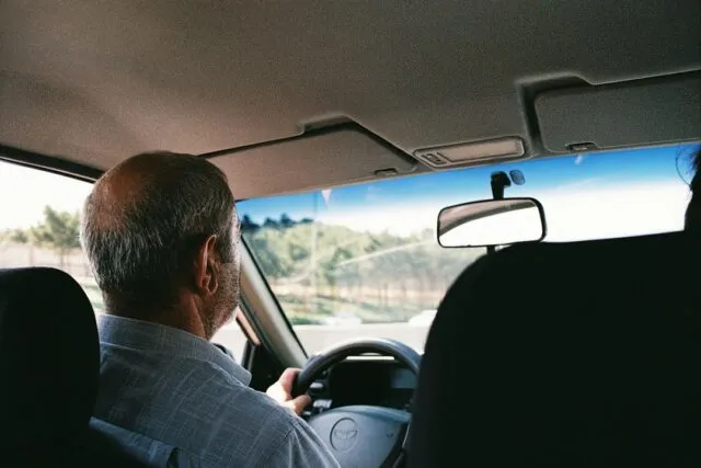 Photo correct driving posture long trips